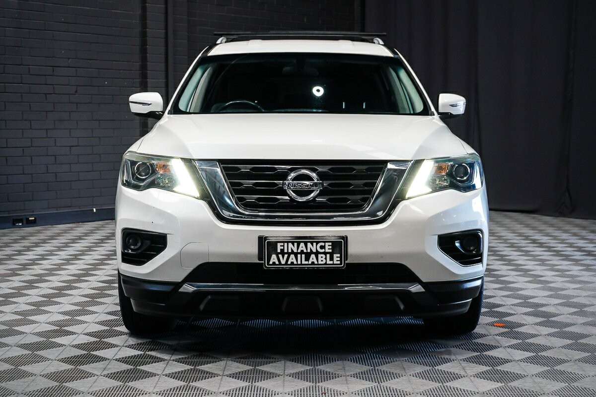 Nissan Pathfinder image 3
