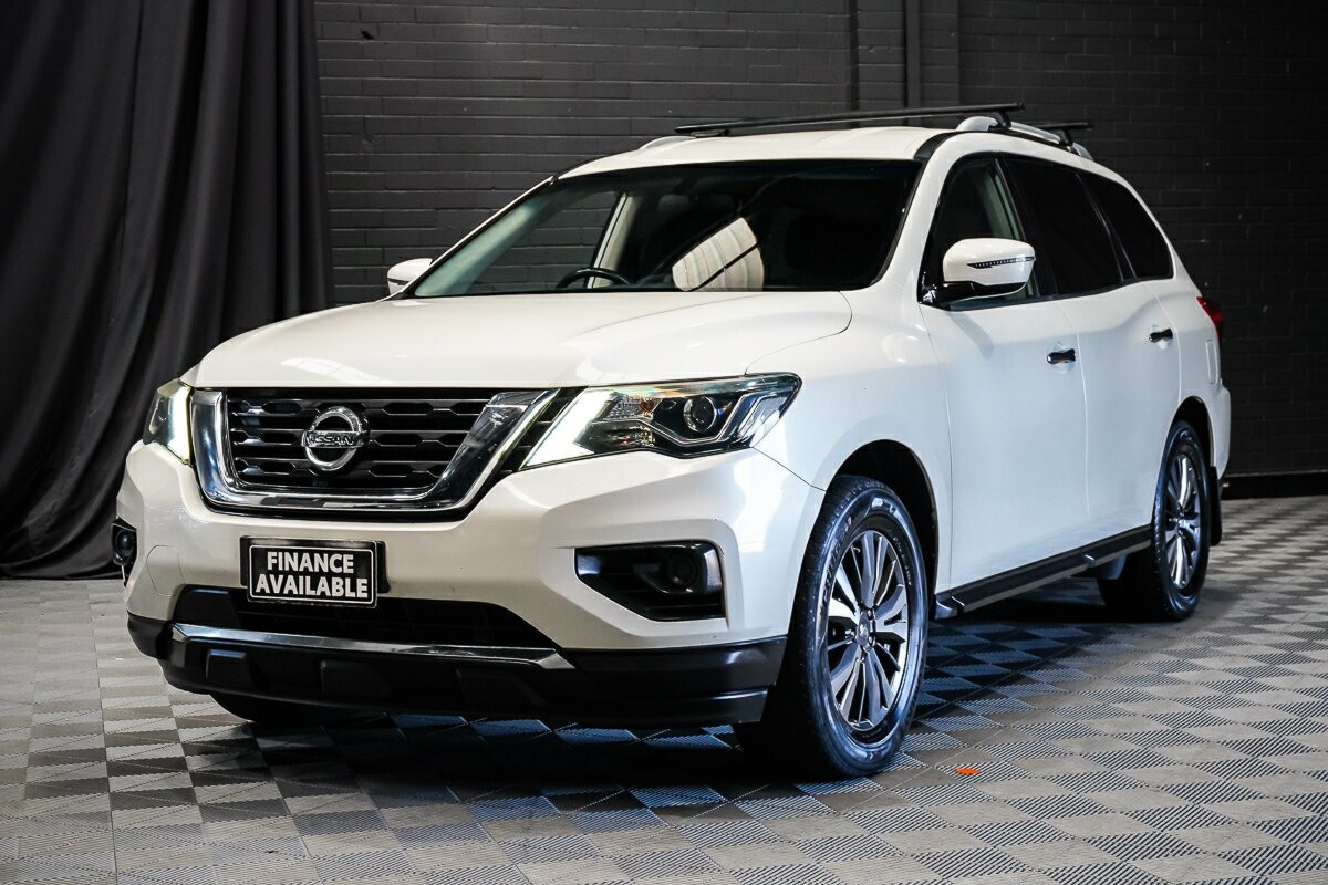 Nissan Pathfinder image 4