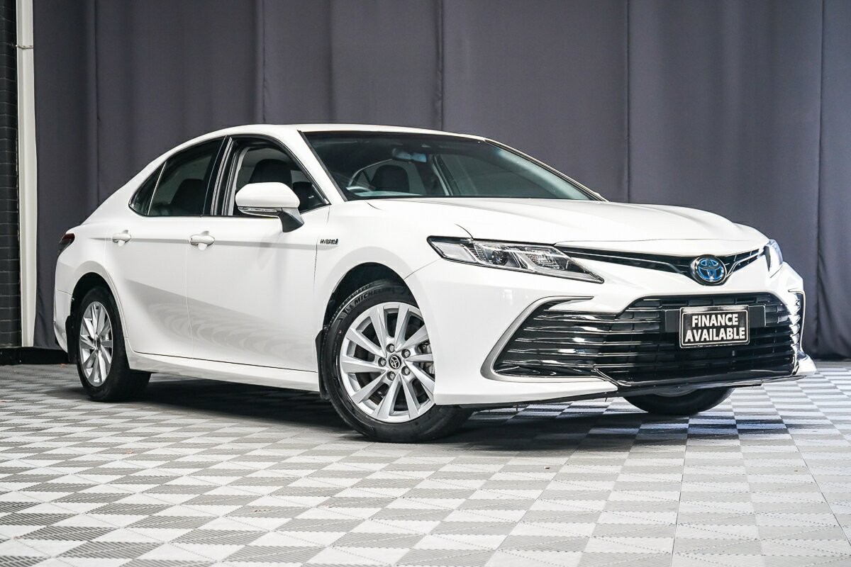 Toyota Camry image 1