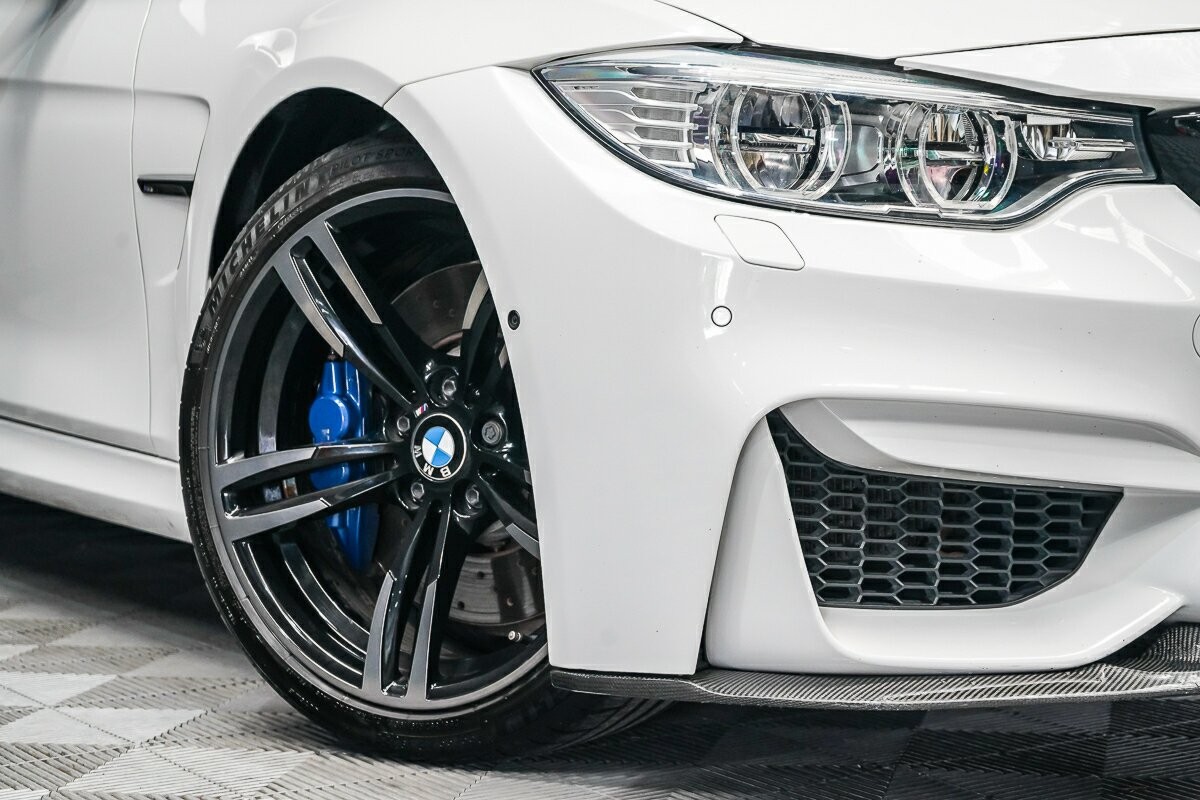 BMW M3 image 2