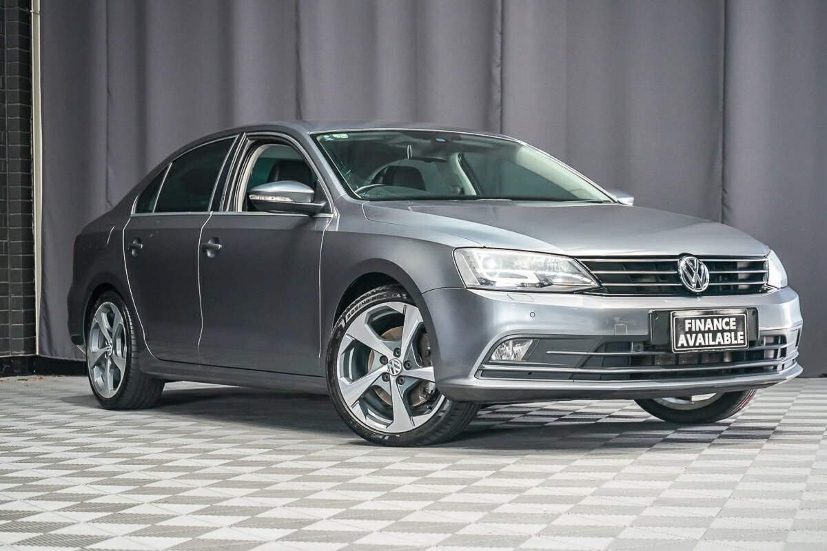 Volkswagen Jetta image 1