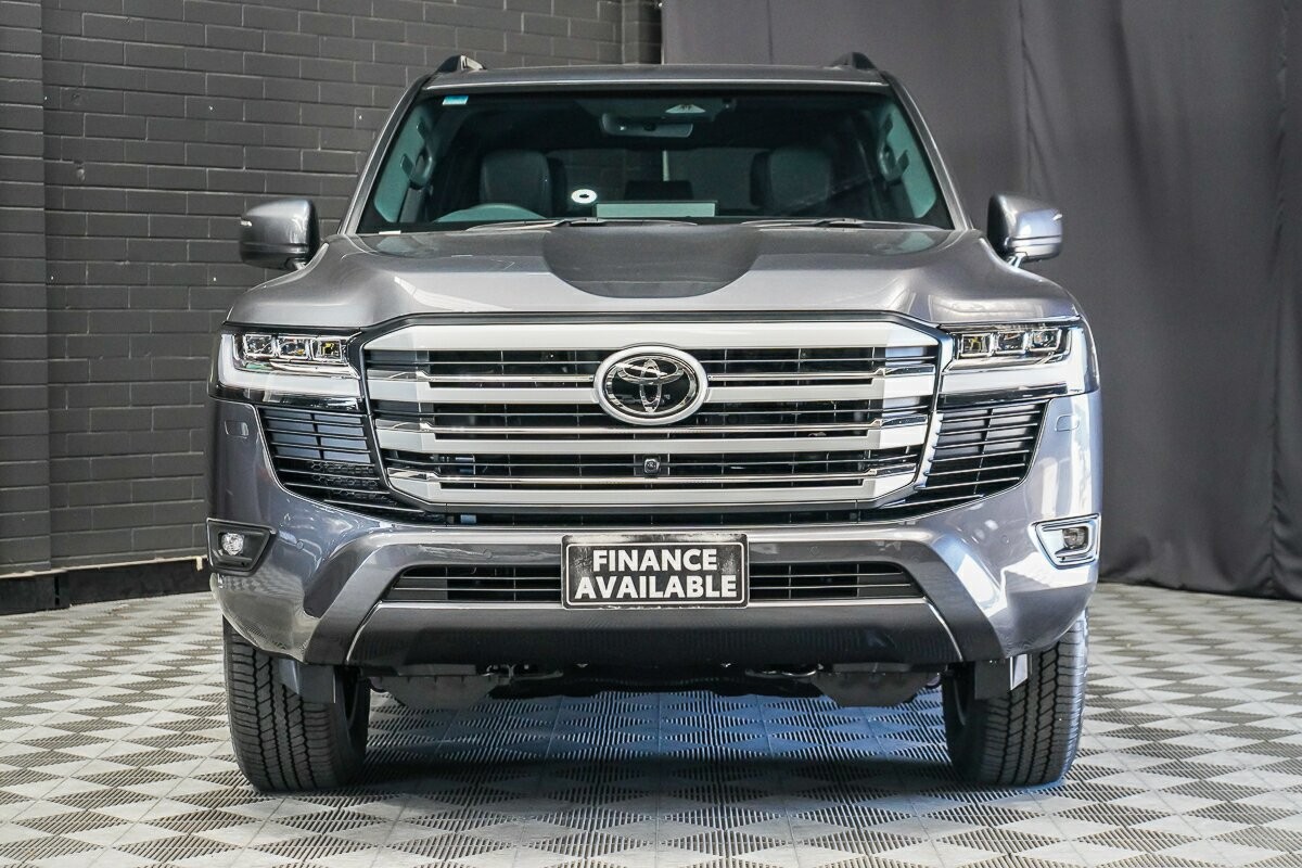 Toyota Landcruiser image 3