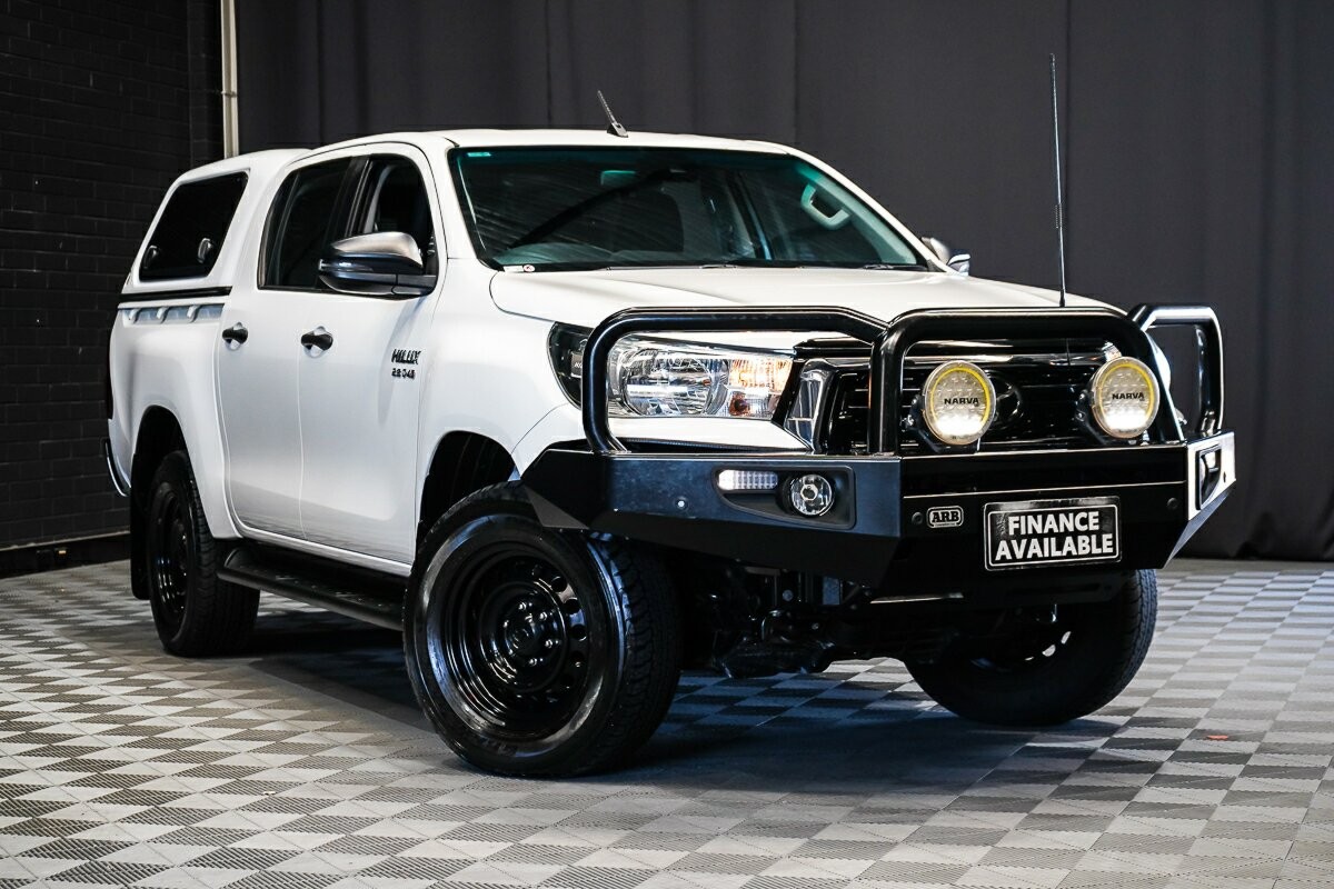 Toyota Hilux image 1