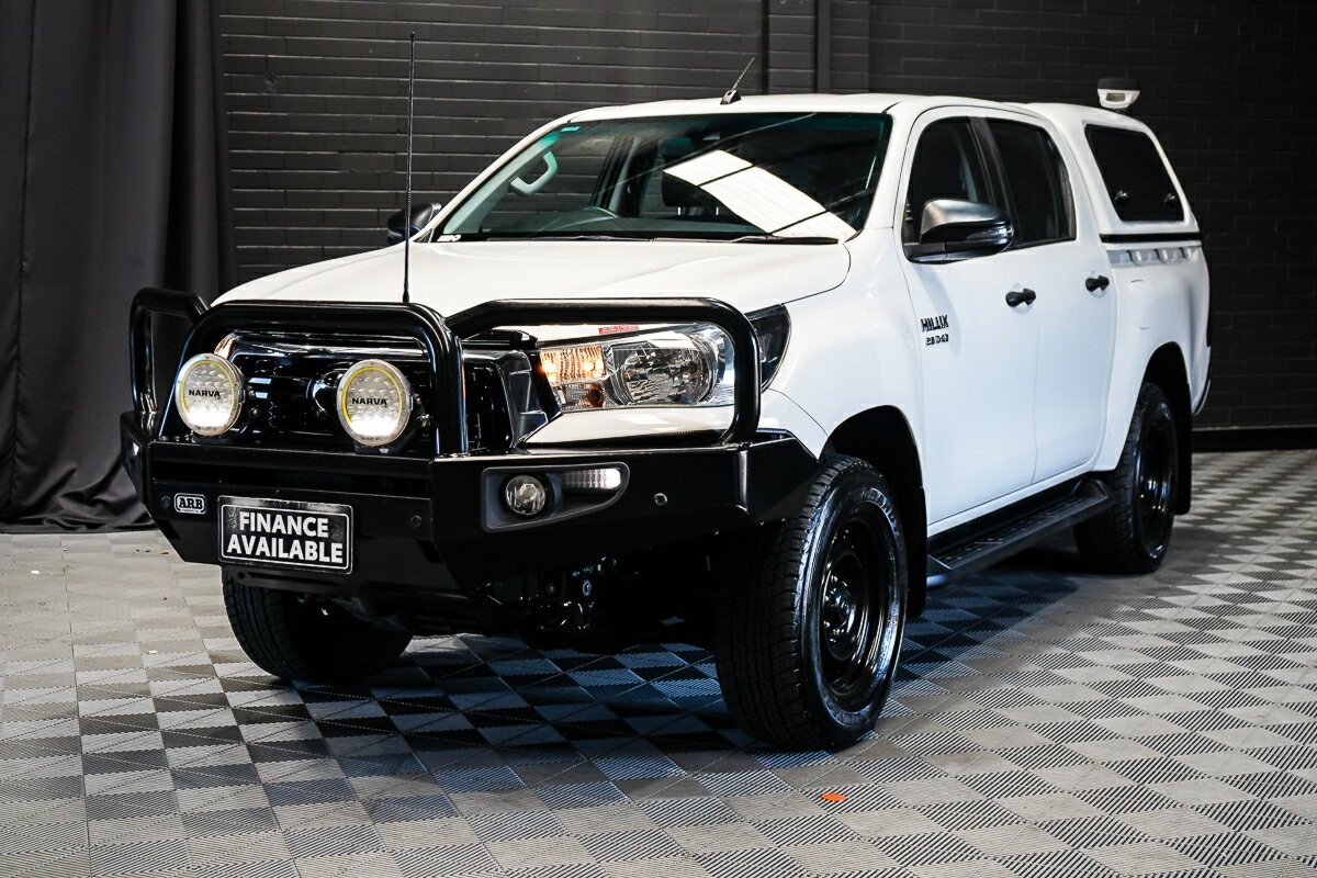 Toyota Hilux image 4