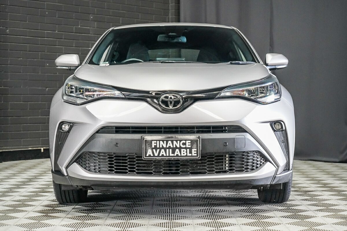 Toyota C-hr image 3