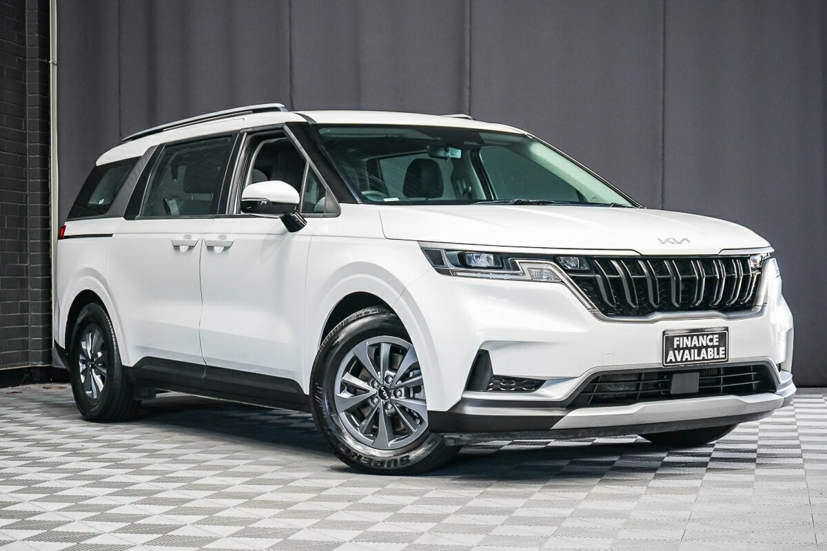 Kia Carnival image 1