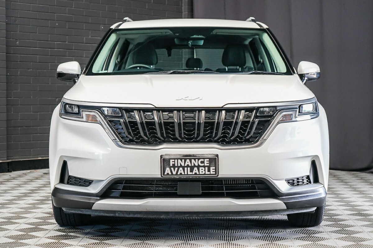 Kia Carnival image 3