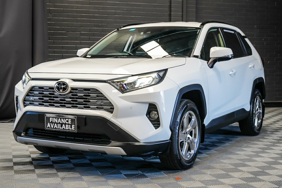 Toyota Rav4 image 4