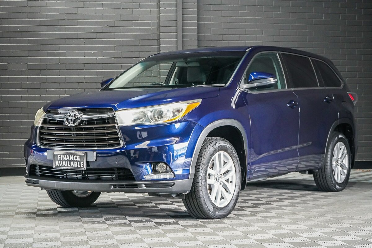 Toyota Kluger image 4