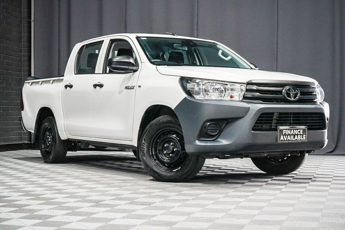 Toyota Hilux image 1