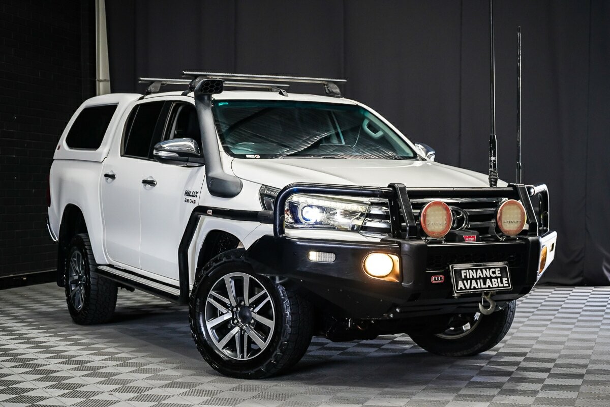 Toyota Hilux image 1