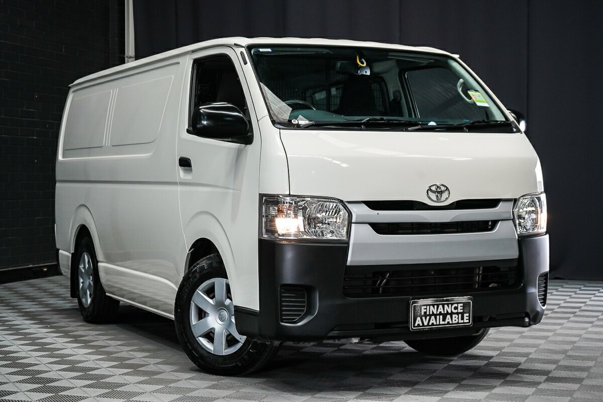 Toyota Hiace image 1