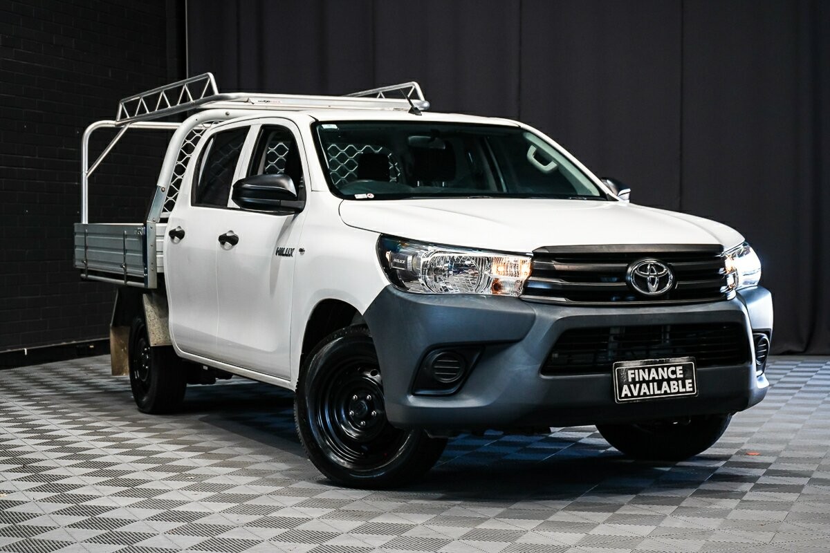 Toyota Hilux image 1