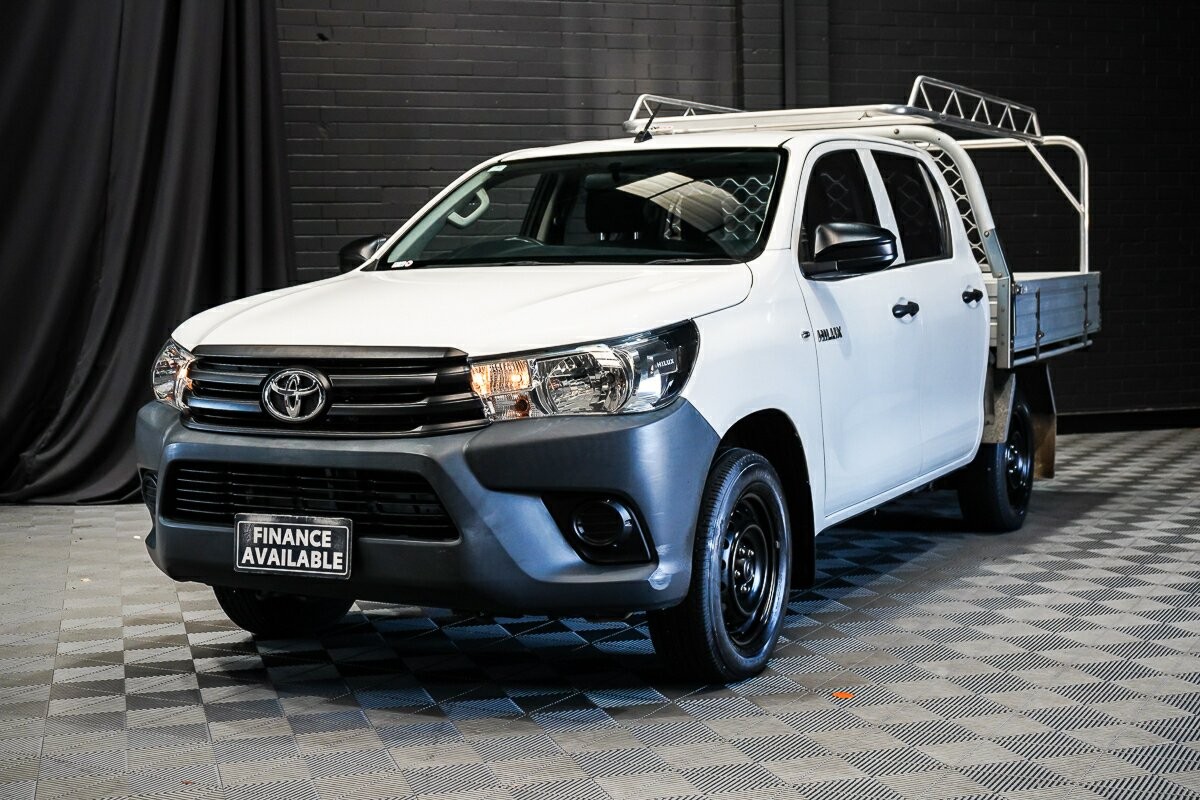 Toyota Hilux image 4