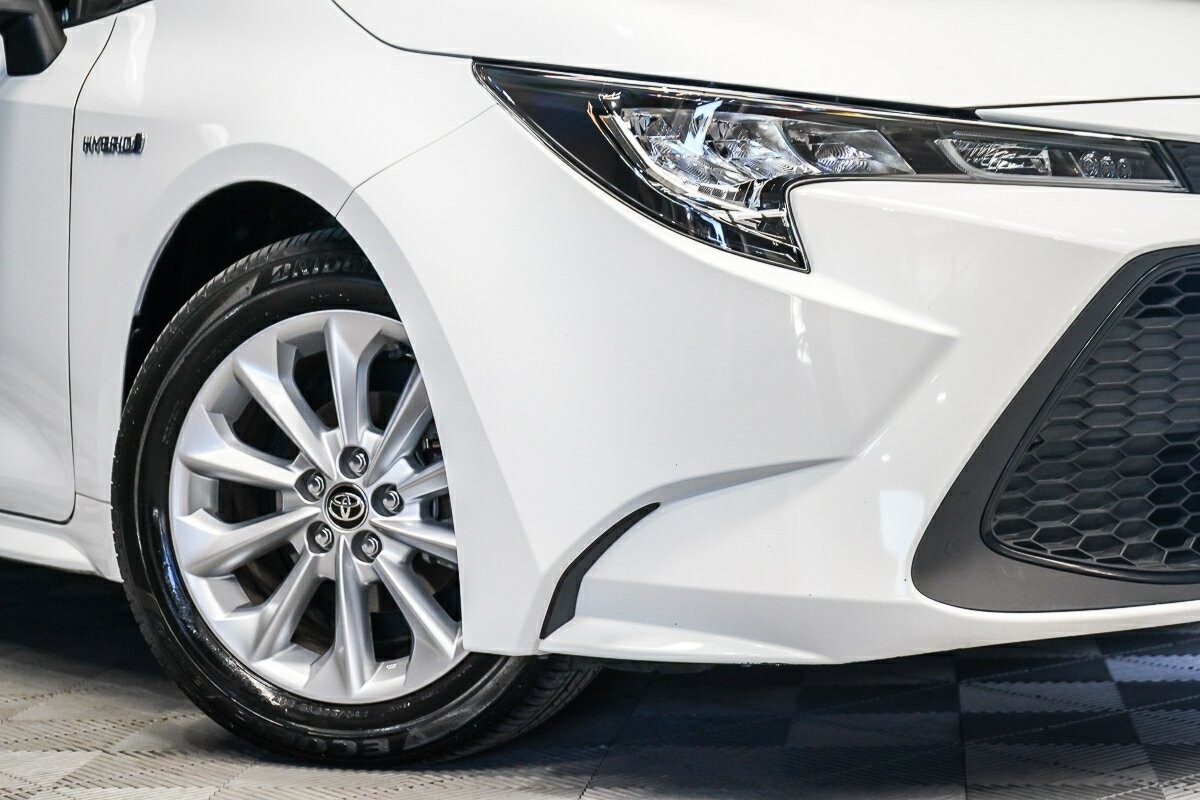 Toyota Corolla image 2