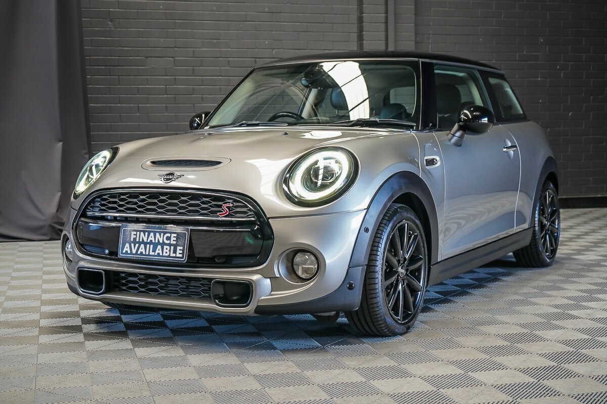 Mini Hatch image 4