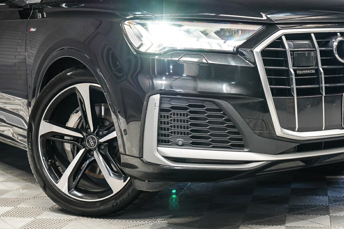 Audi Q7 image 2