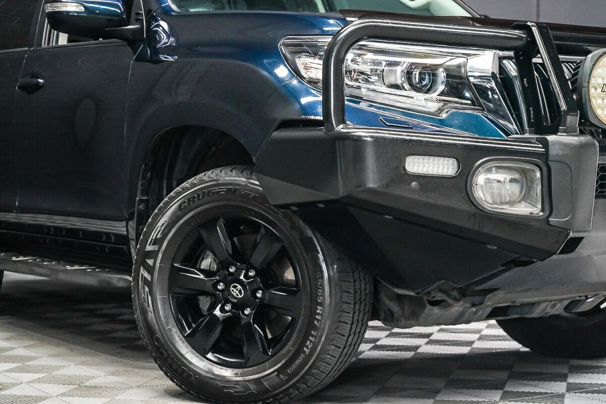 Toyota Landcruiser Prado image 2