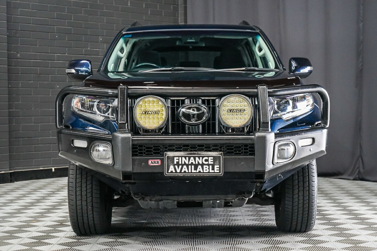 Toyota Landcruiser Prado image 4