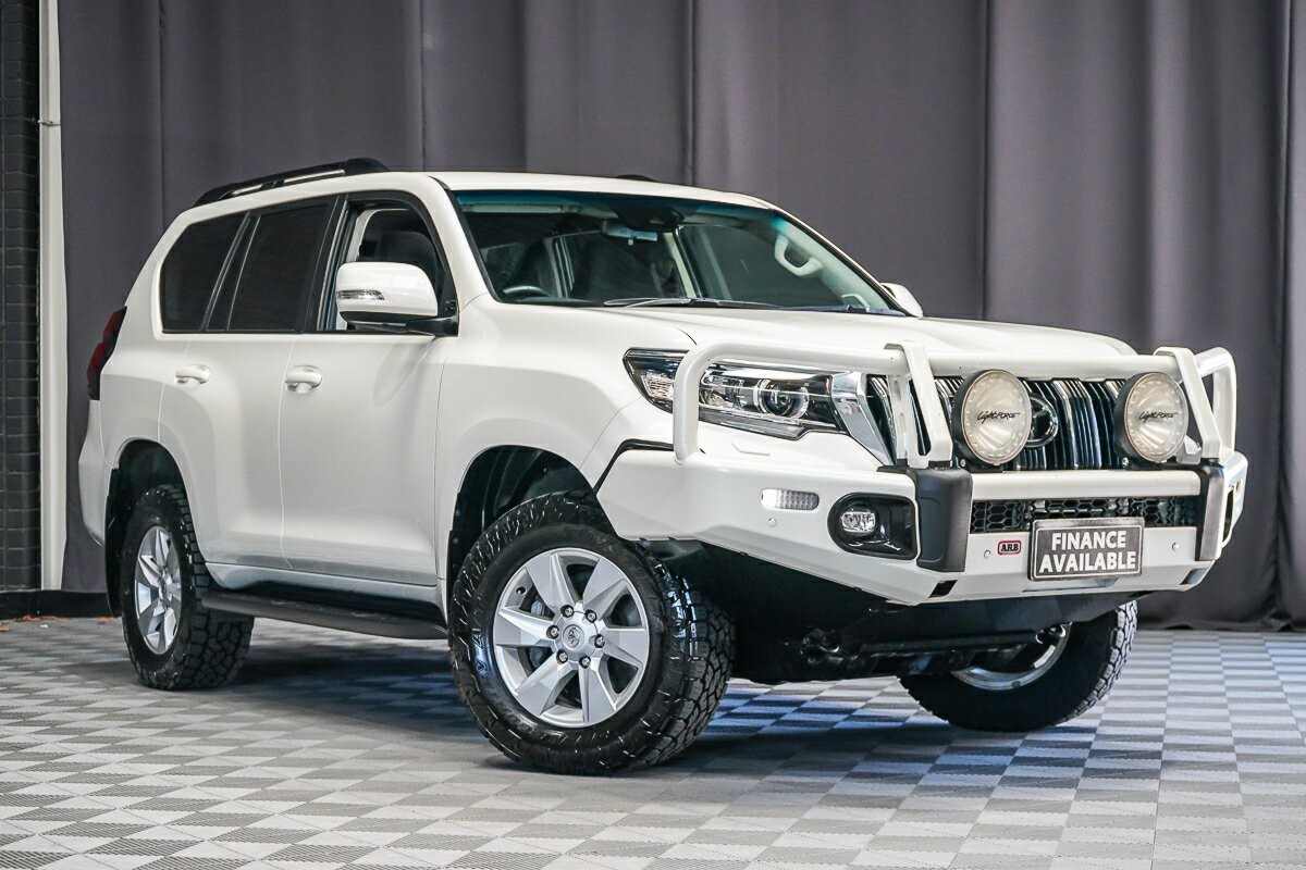 Toyota Landcruiser Prado image 1