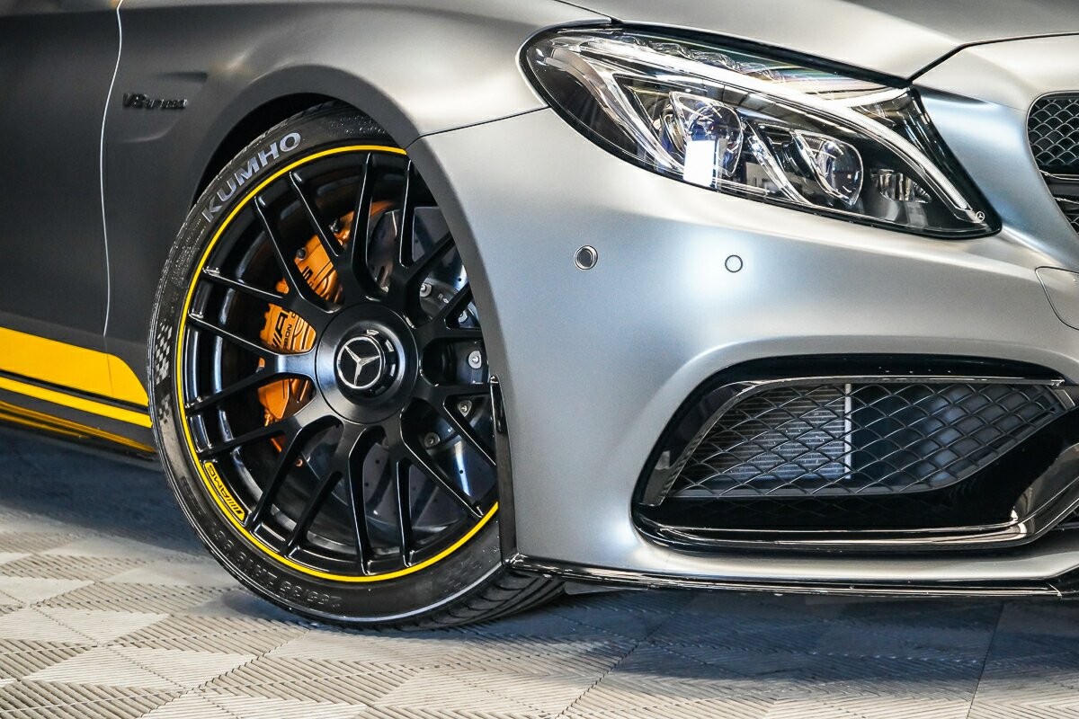Mercedes Benz C-class image 2