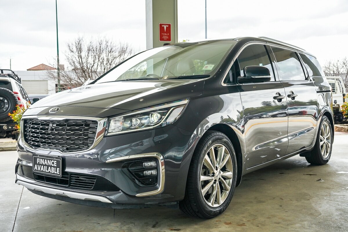 Kia Carnival image 4