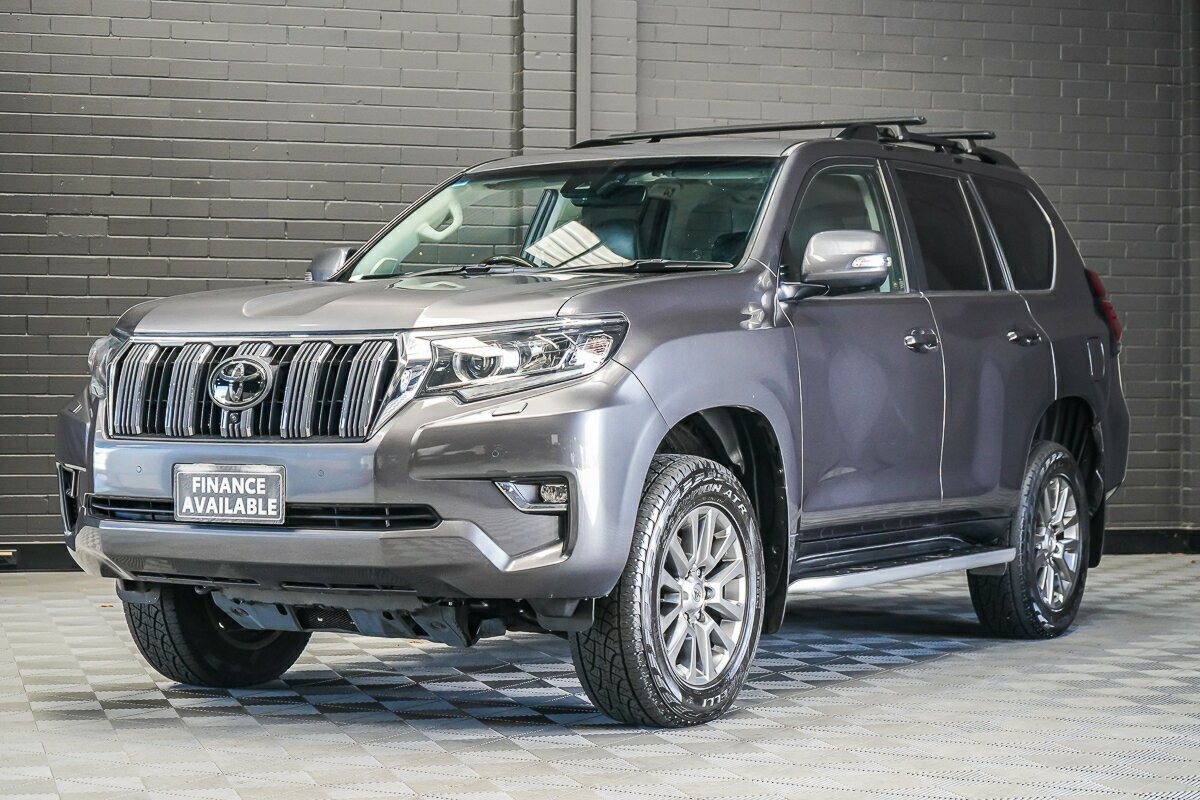 Toyota Landcruiser Prado image 4