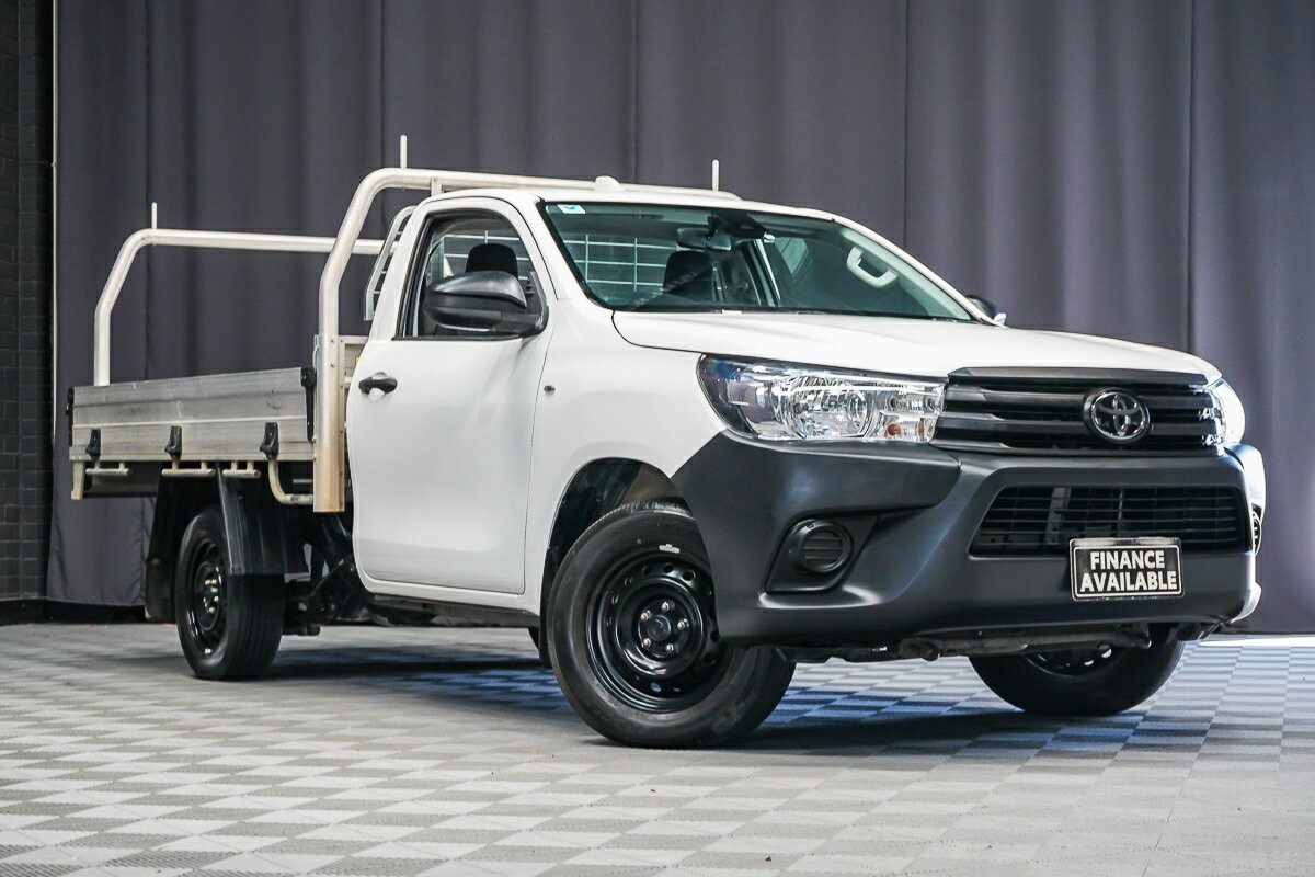 Toyota Hilux image 1