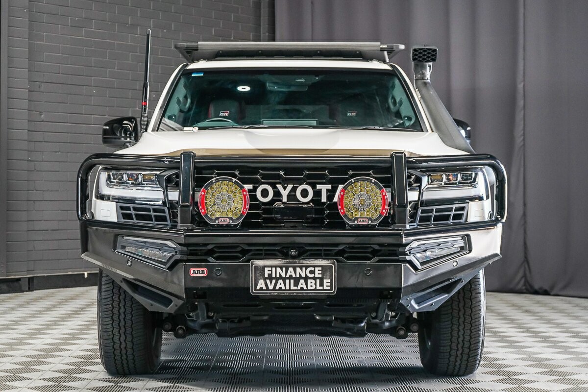 Toyota Landcruiser image 3