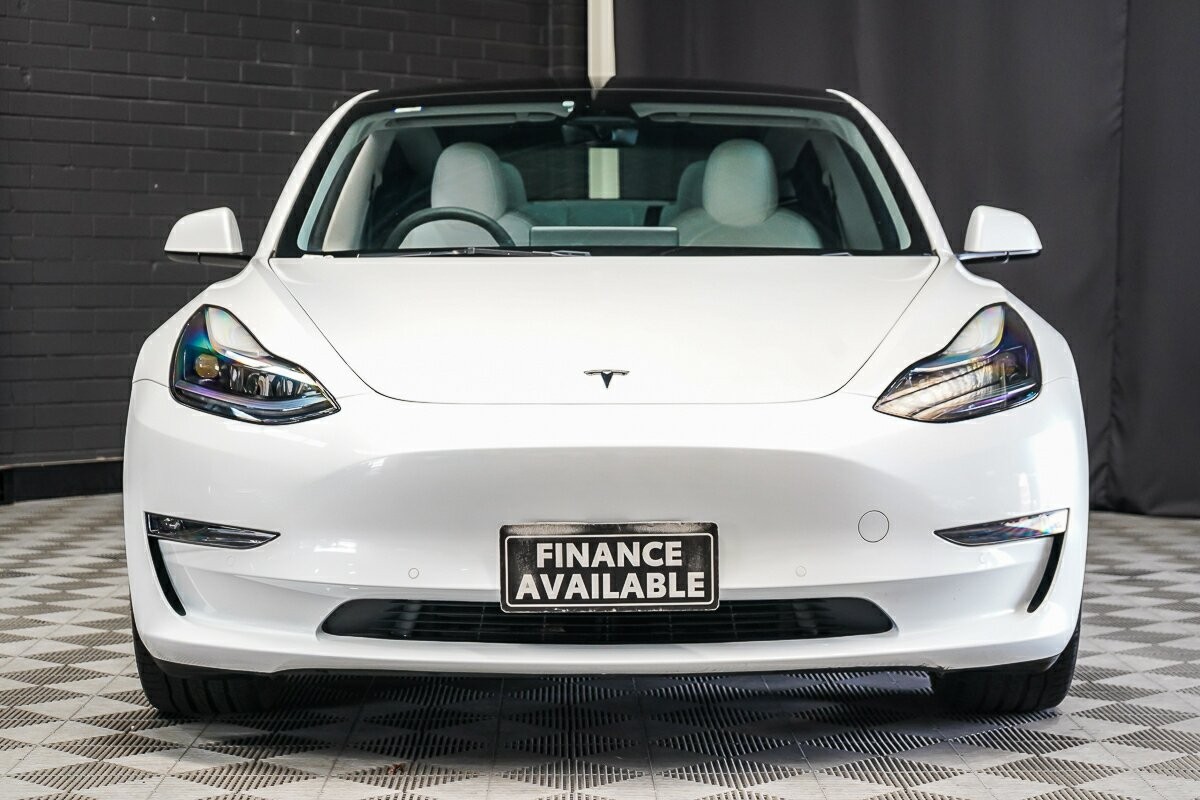 Tesla Model 3 image 3