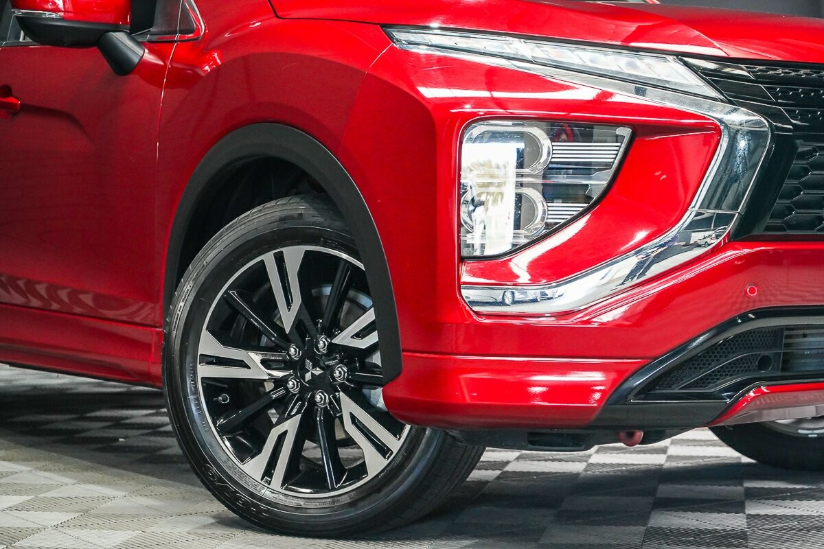 Mitsubishi Eclipse Cross image 2