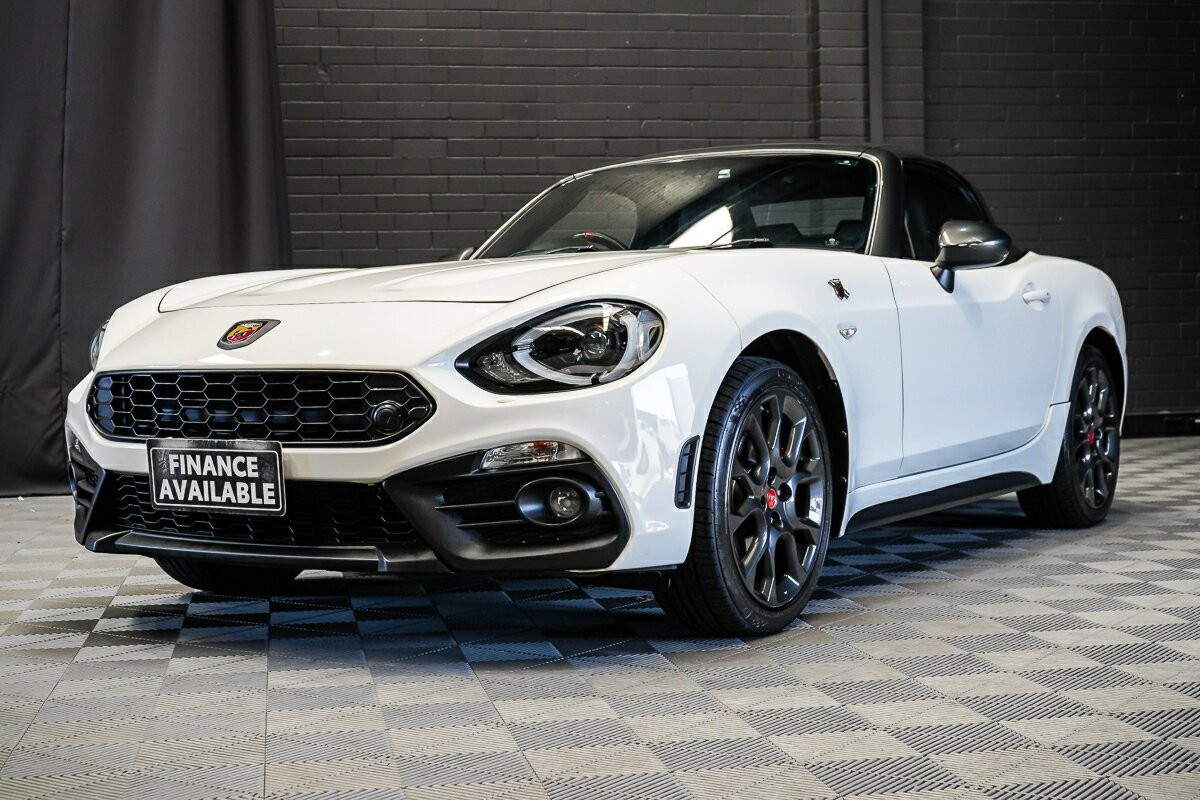 Abarth 124 image 4