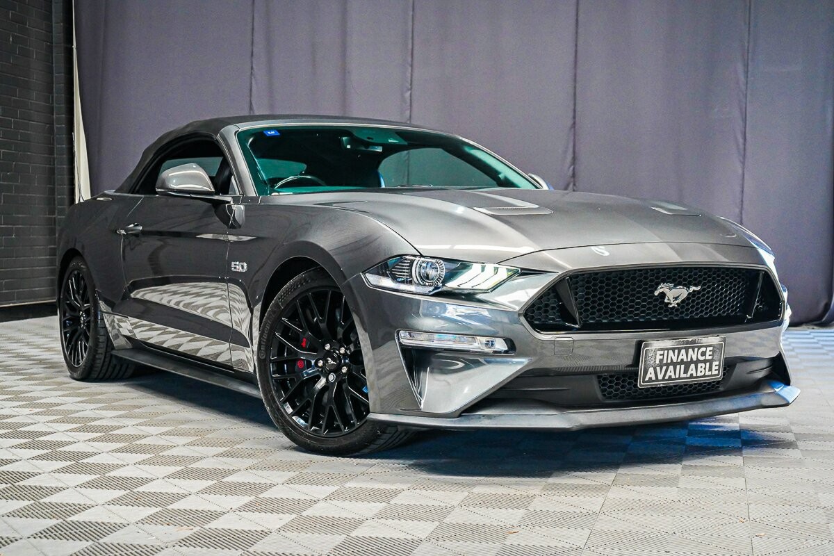 Ford Mustang image 1