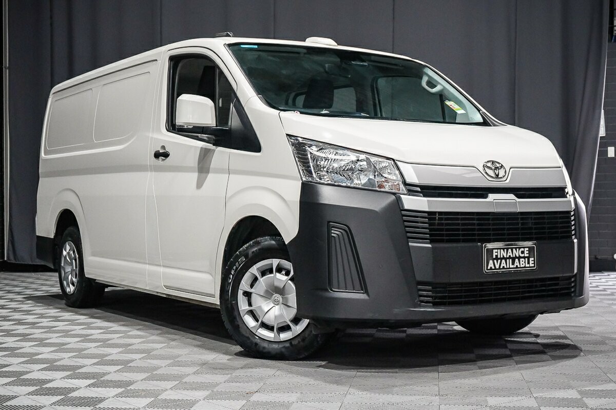 Toyota Hiace image 1