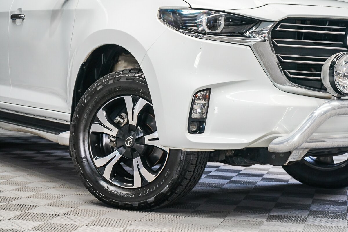 Mazda Bt-50 image 2