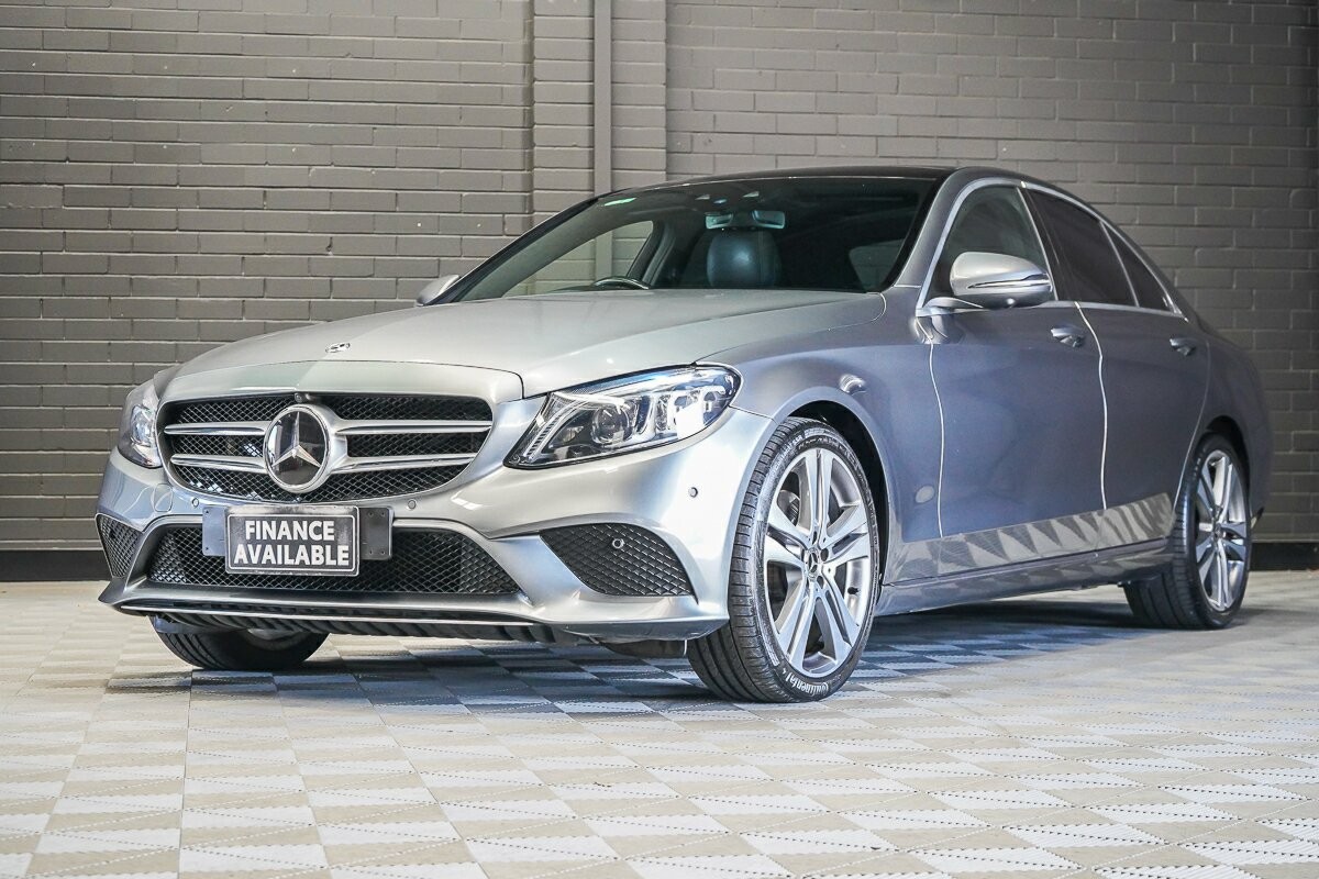 Mercedes Benz C-class image 4