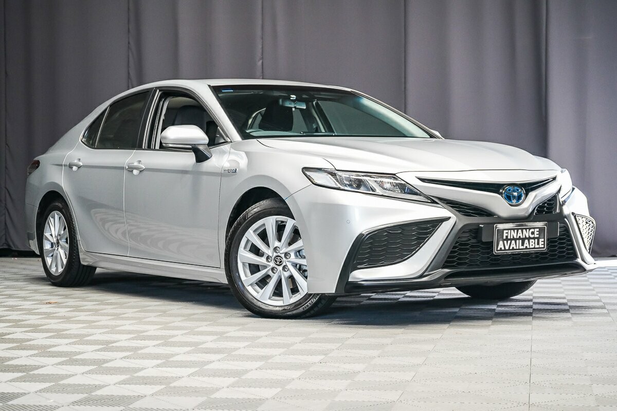 Toyota Camry image 1