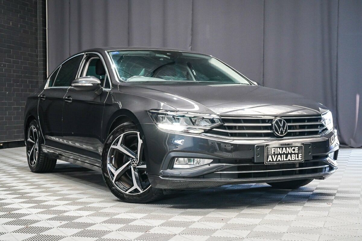 Volkswagen Passat image 1