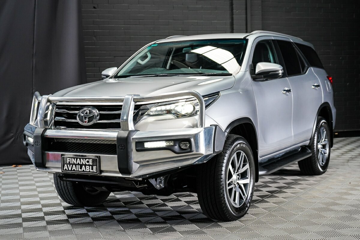 Toyota Fortuner image 4