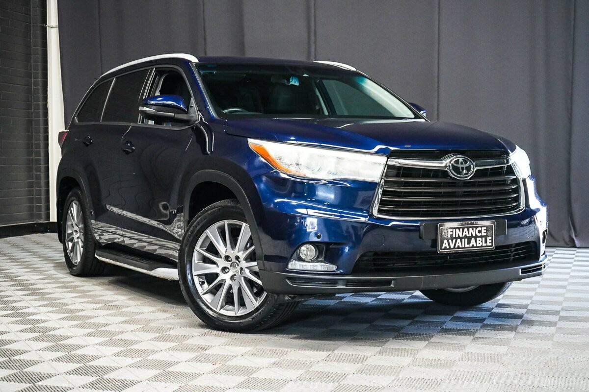 Toyota Kluger image 1