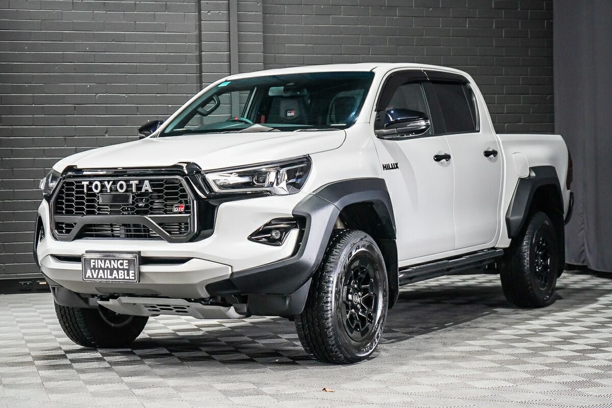 Toyota Hilux image 4