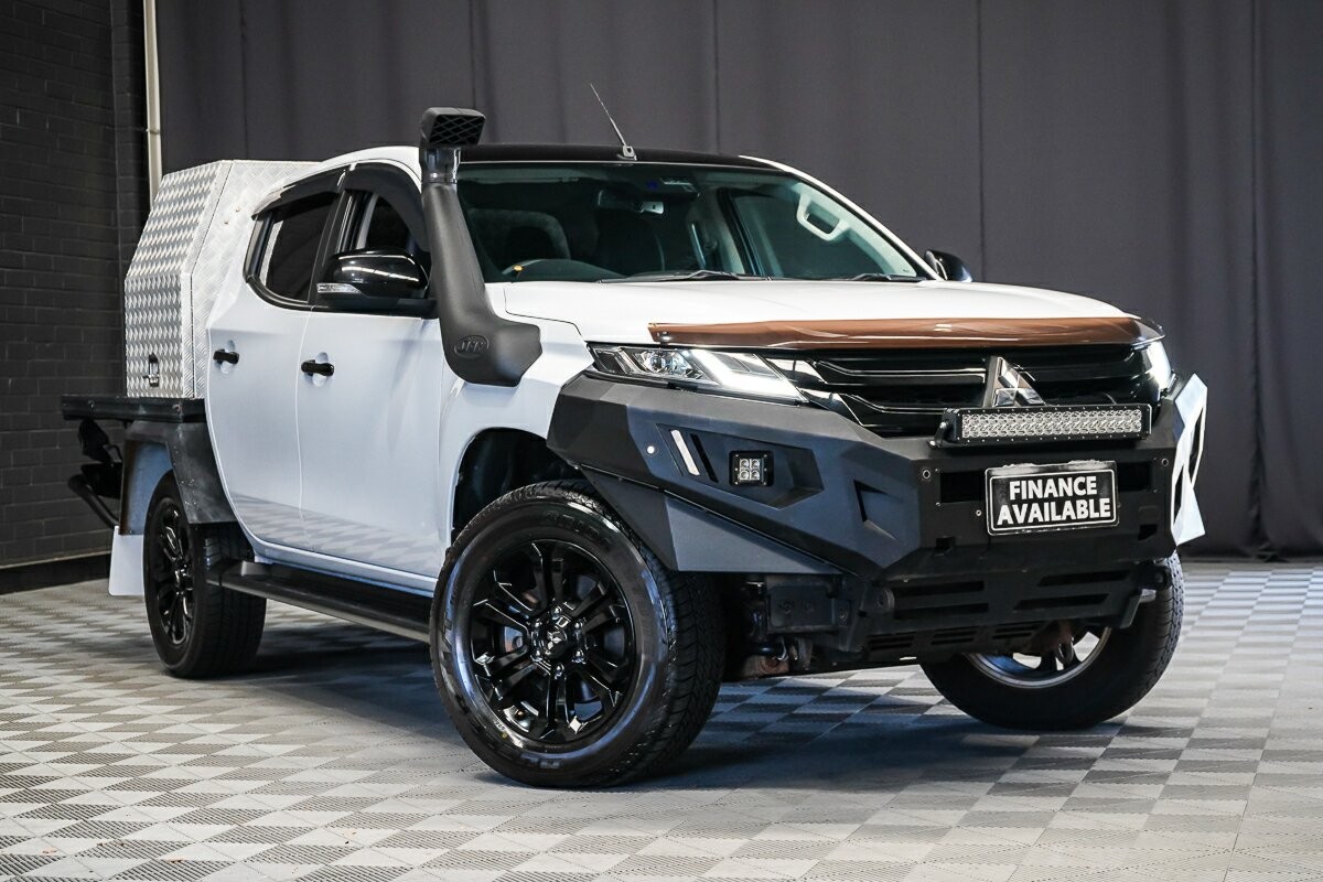 Mitsubishi Triton image 1