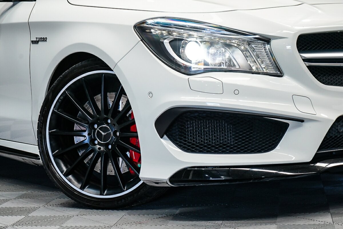 Mercedes Benz Cla-class image 2