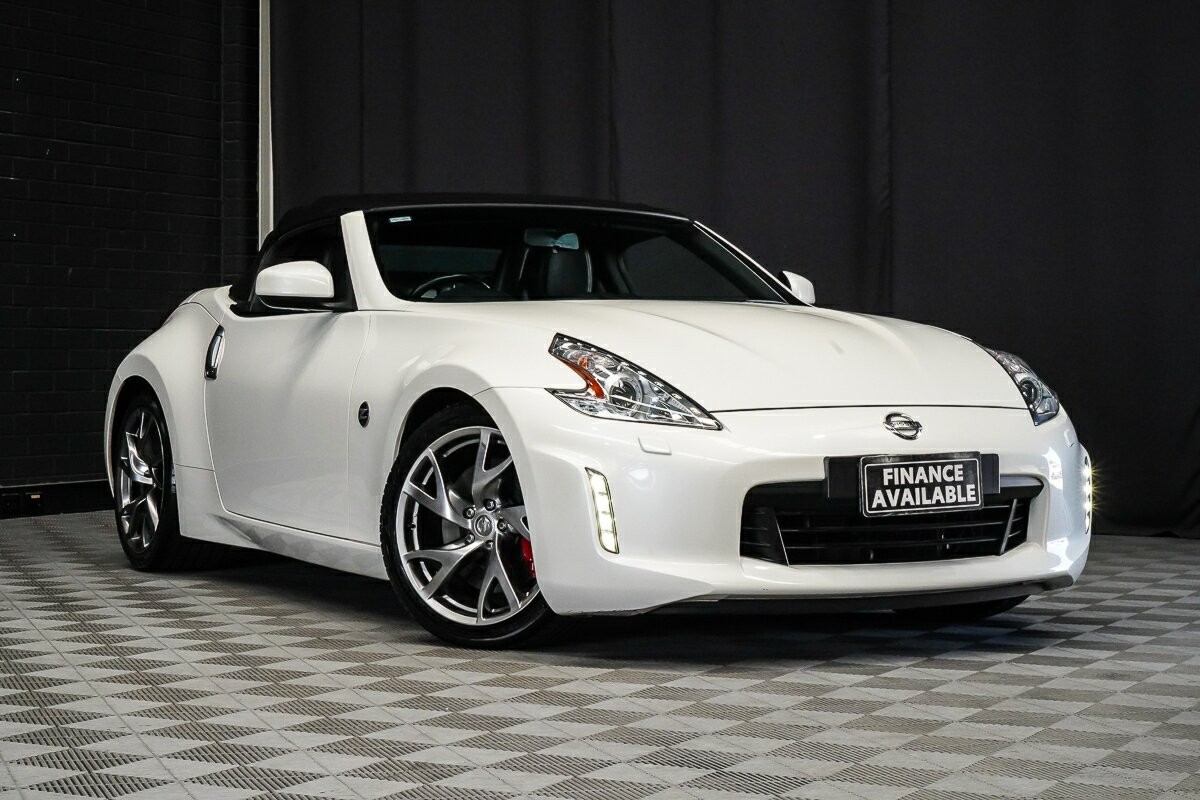 Nissan 370z image 1