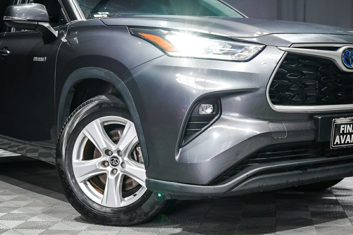 Toyota Kluger image 2