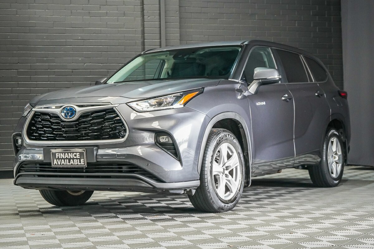 Toyota Kluger image 4