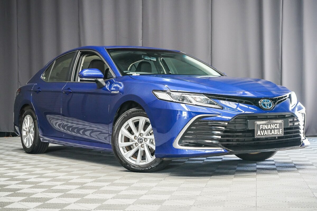 Toyota Camry image 1