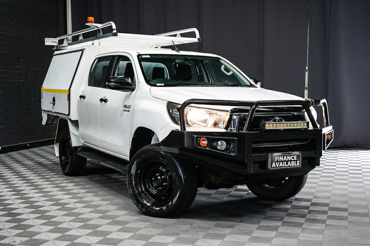 Toyota Hilux image 1