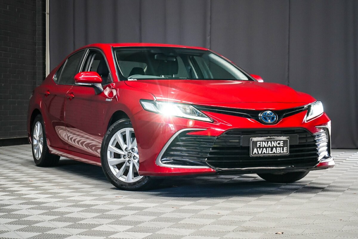 Toyota Camry image 1