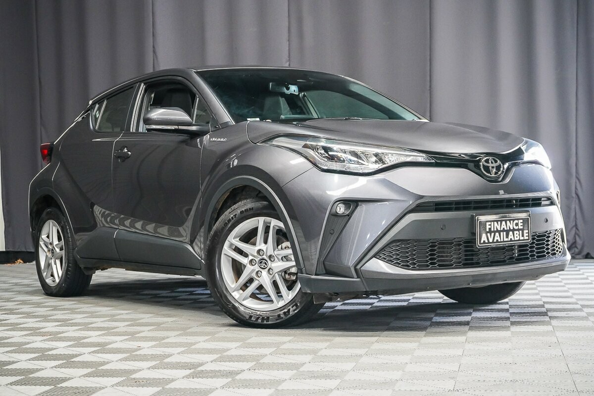 Toyota C-hr image 1